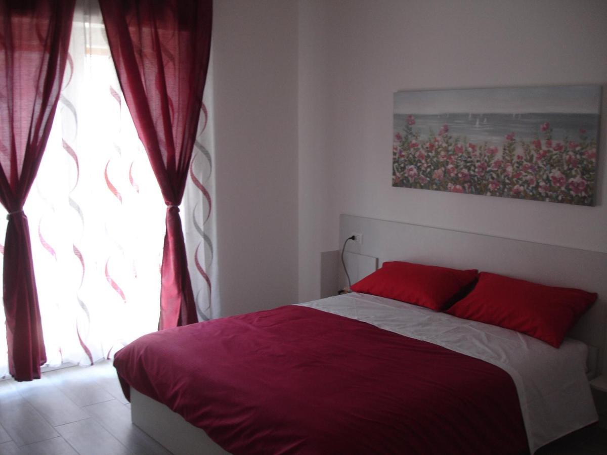 Le Gemelle Apartment Bari Exterior photo